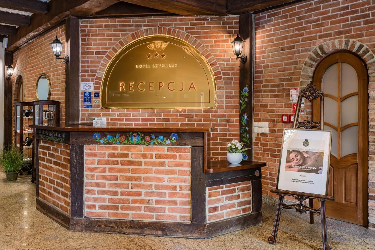 Hotel Szymbark シンバルク エクステリア 写真