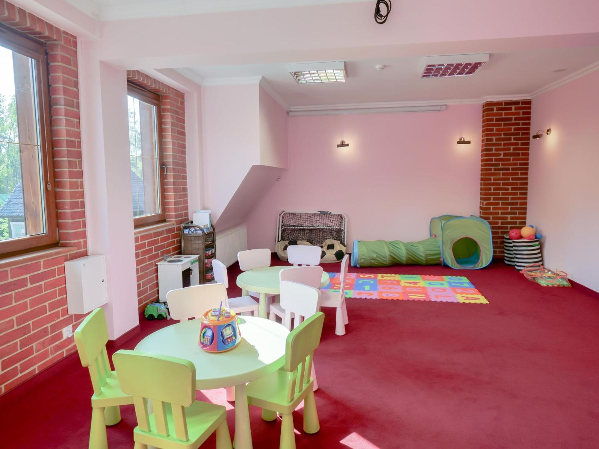 Hotel Szymbark シンバルク エクステリア 写真