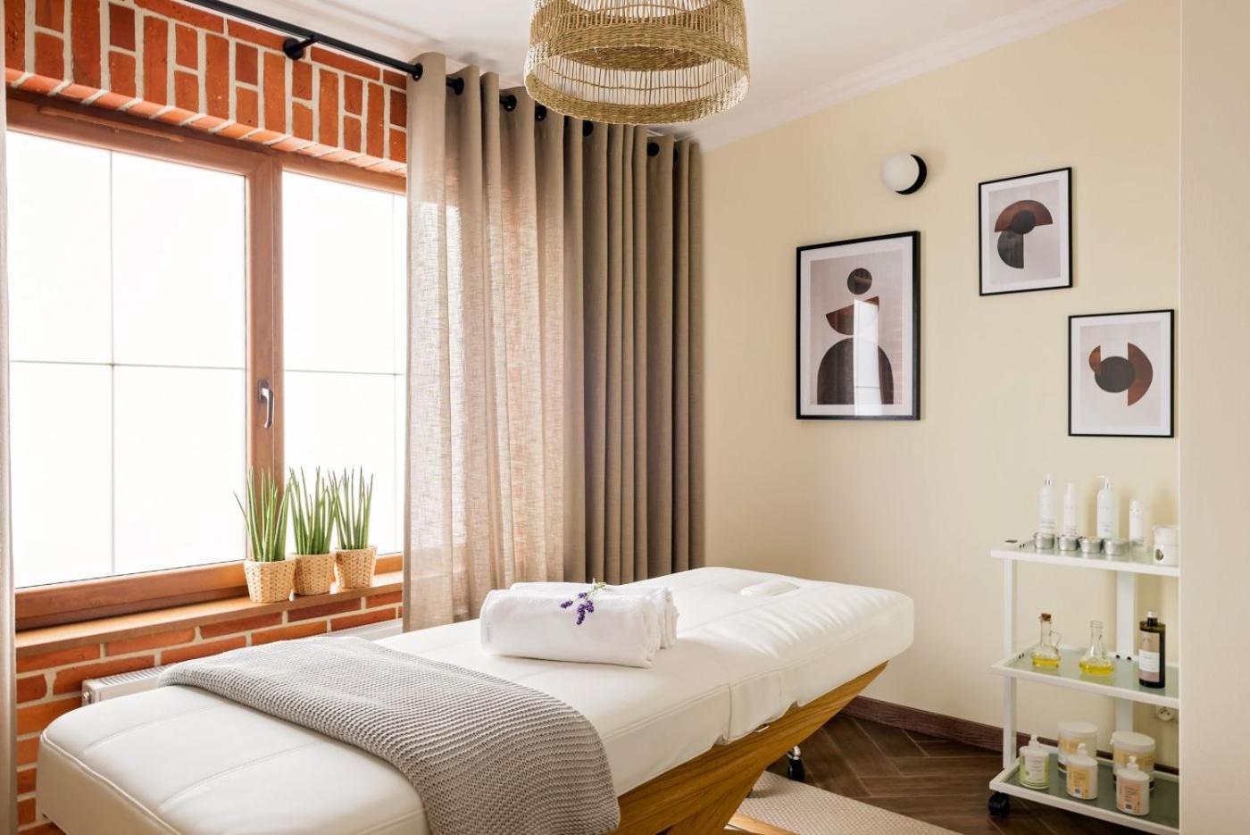 Hotel Szymbark シンバルク エクステリア 写真