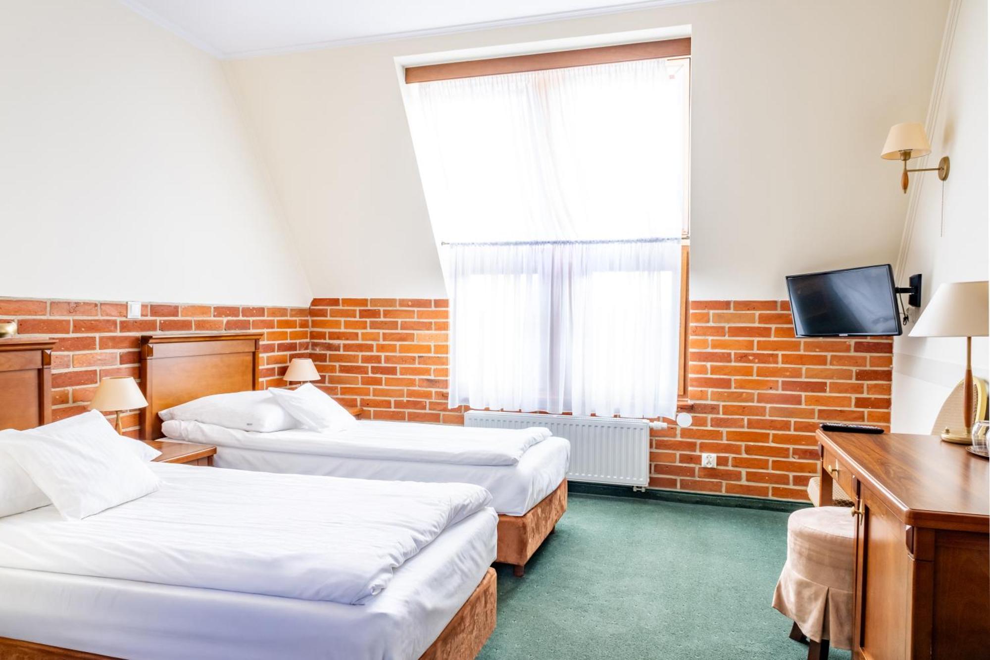 Hotel Szymbark シンバルク エクステリア 写真