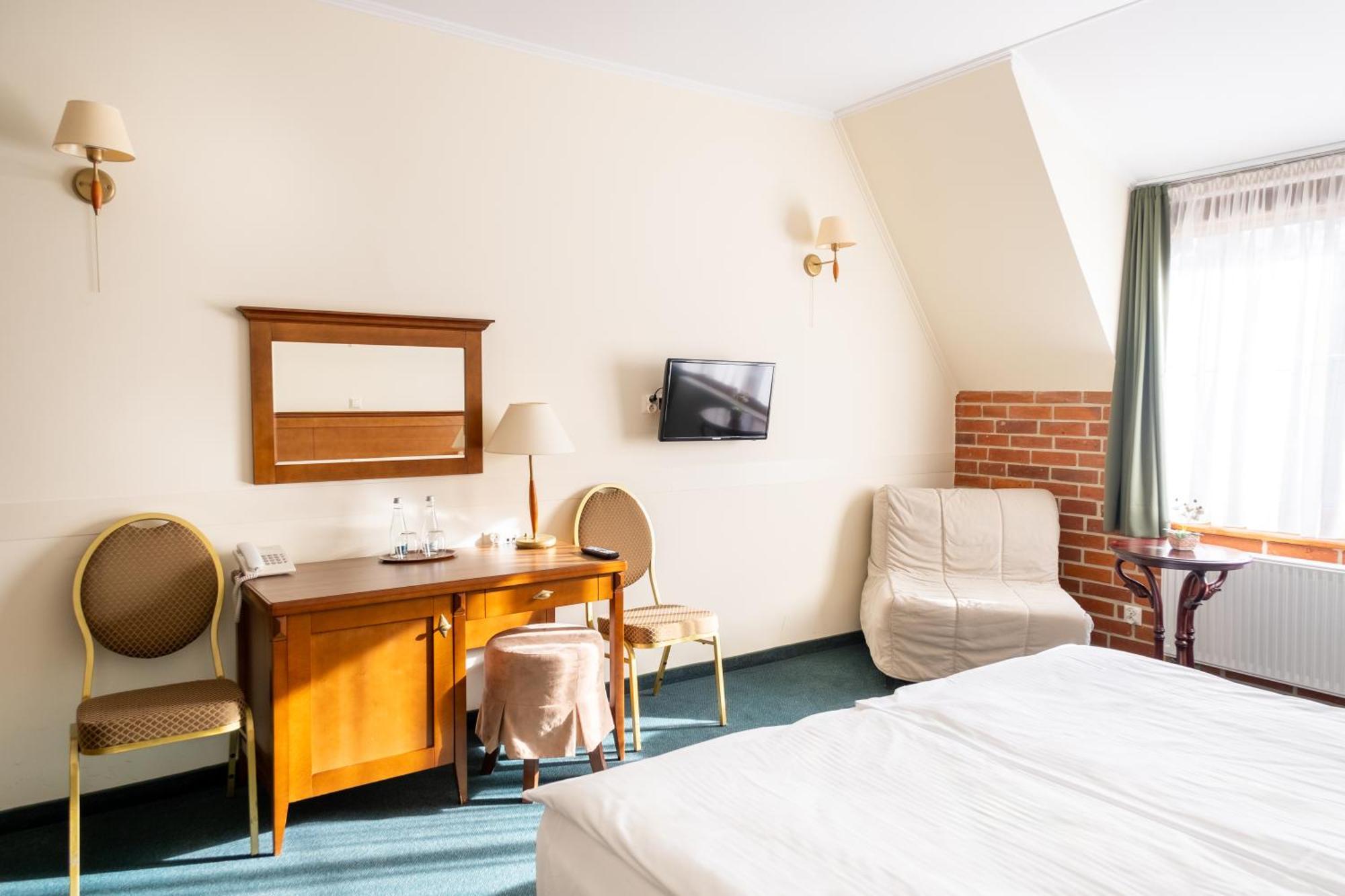 Hotel Szymbark シンバルク エクステリア 写真