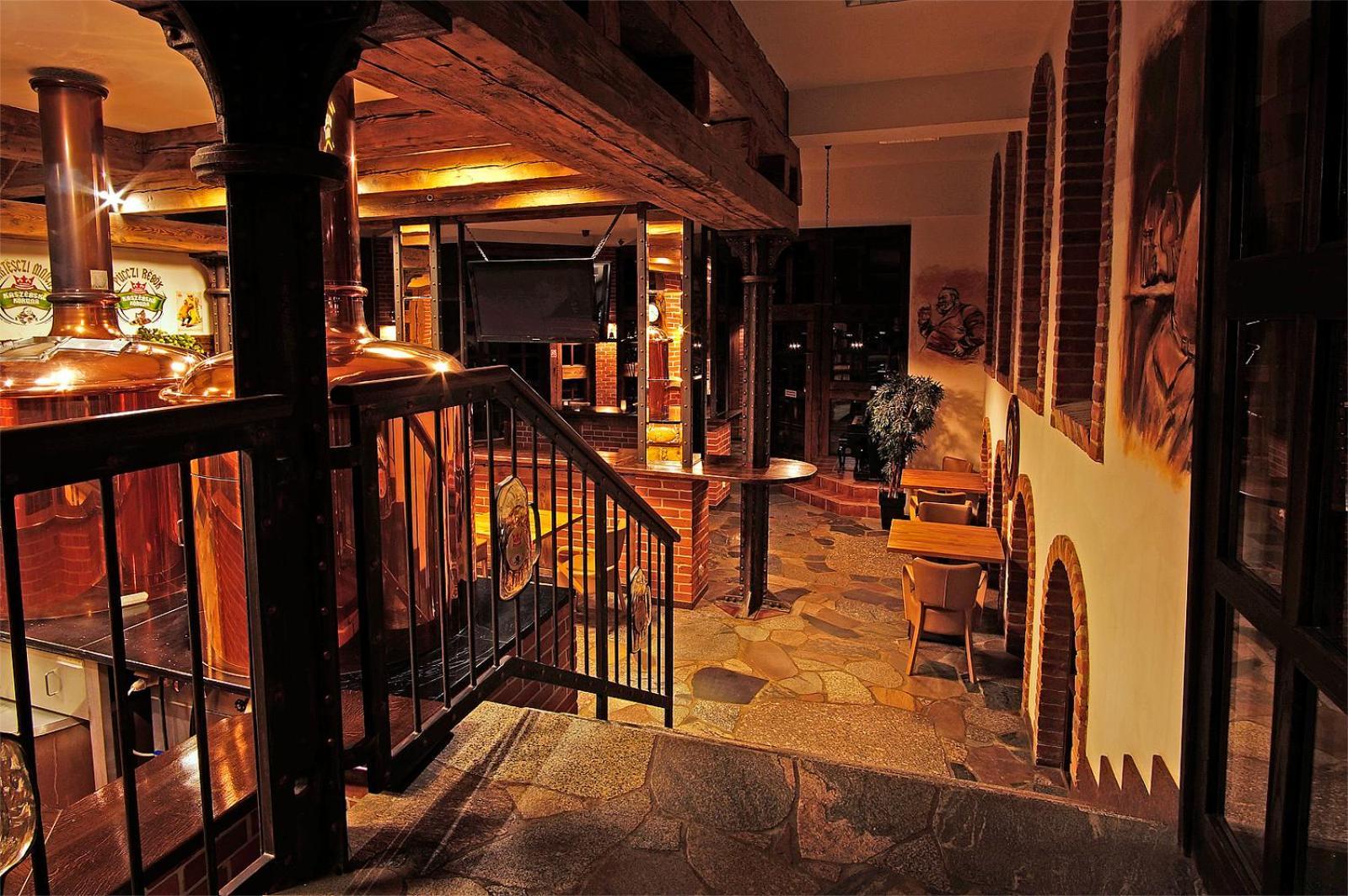 Hotel Szymbark シンバルク エクステリア 写真